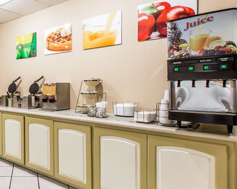 Hotel Quality Inn At The Mall - Valdosta