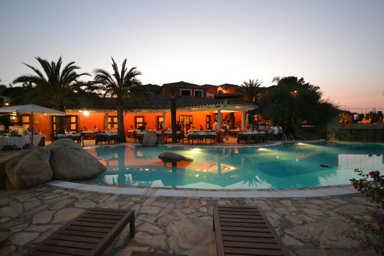 Galanias Hotel & Retreat