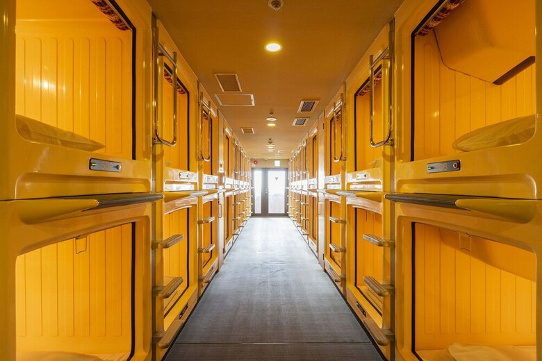 Capsule Hotel B&s Eco-cube Shinsaibashi