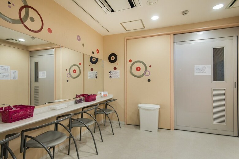 Capsule Hotel B&s Eco-cube Shinsaibashi