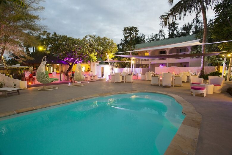 Bed & Breakfast Esprit Libre Restaurant And Guest House