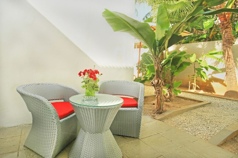 Bed & Breakfast Esprit Libre Restaurant And Guest House