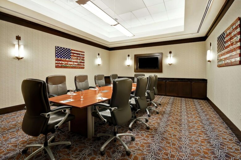 Hotel Embassy Suites Springfield