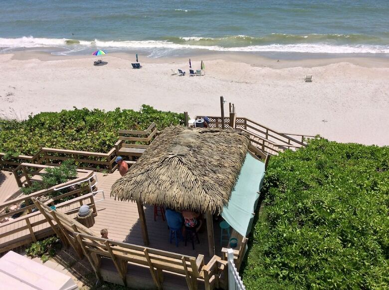 Las Olas Beach Club