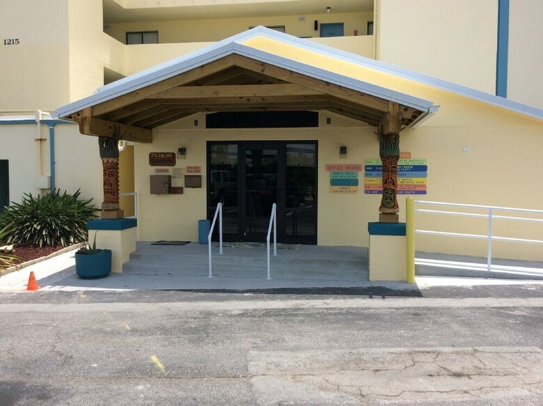Las Olas Beach Club