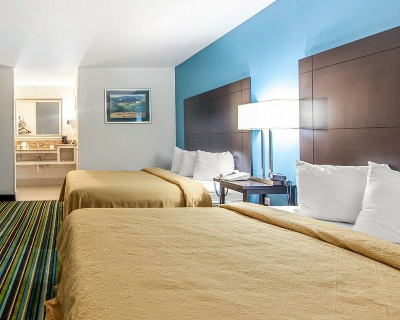 Hotel Quality Inn & Suites