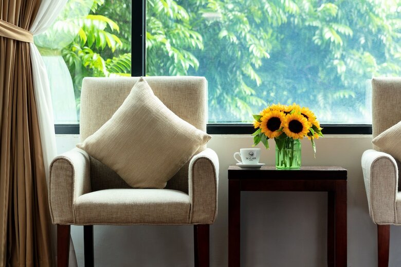 Skylark Hotel