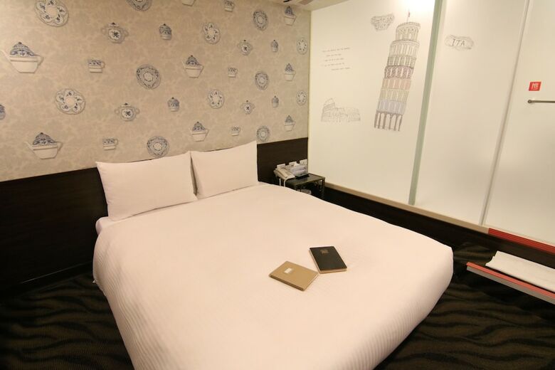Starry Night Hotel