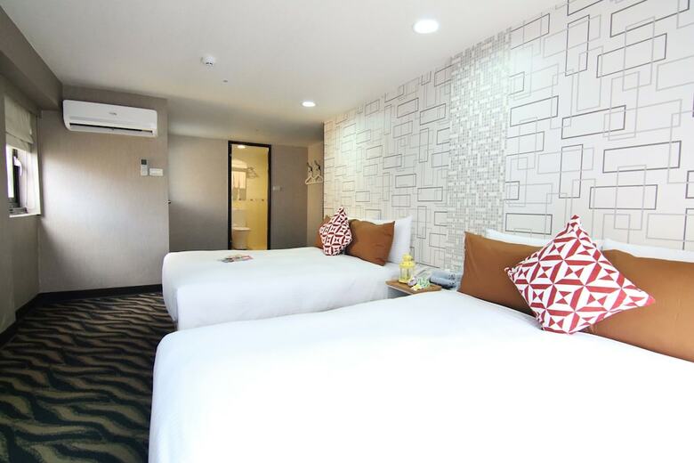 Starry Night Hotel