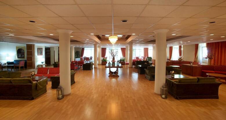 Forest Park Hotel