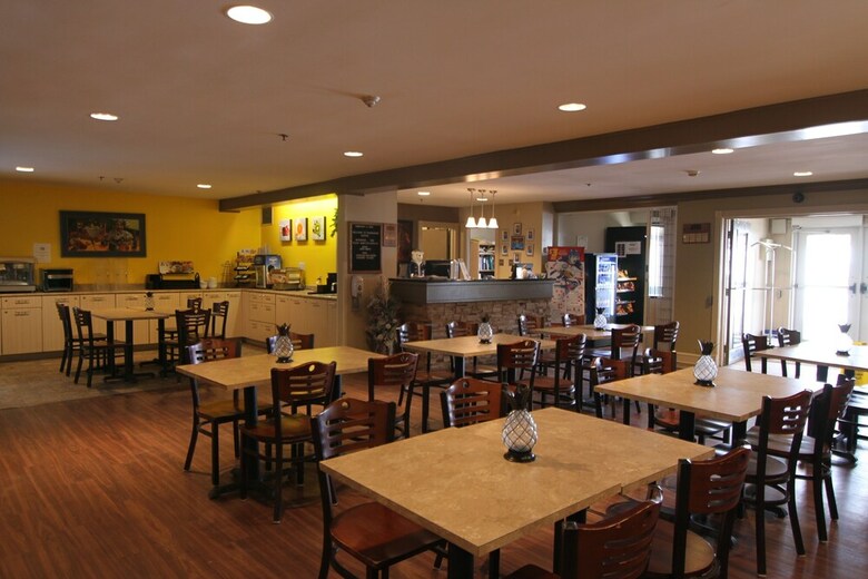 Motel Travelodge Suites By Wyndham Moncton