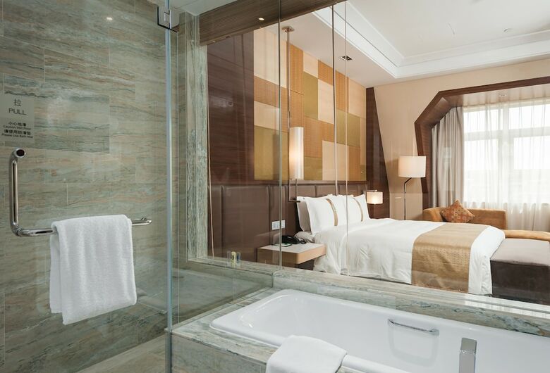 Hotel Holiday Inn Qingdao Expo