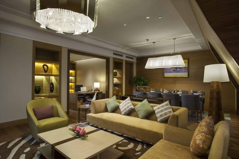 Hotel Holiday Inn Qingdao Expo
