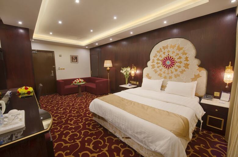 Madareem Crown Hotel