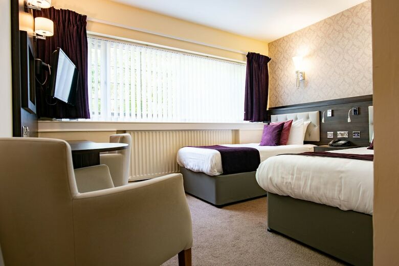 The Southcrest Manor Hotel