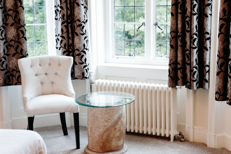 The Southcrest Manor Hotel