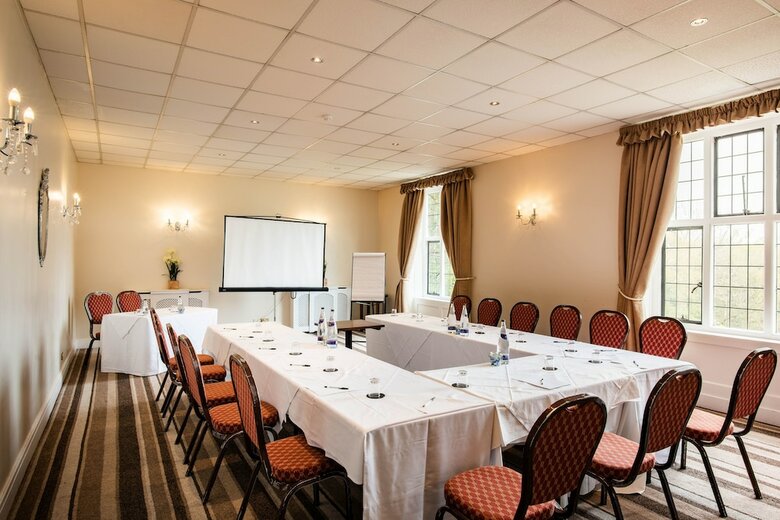 The Southcrest Manor Hotel