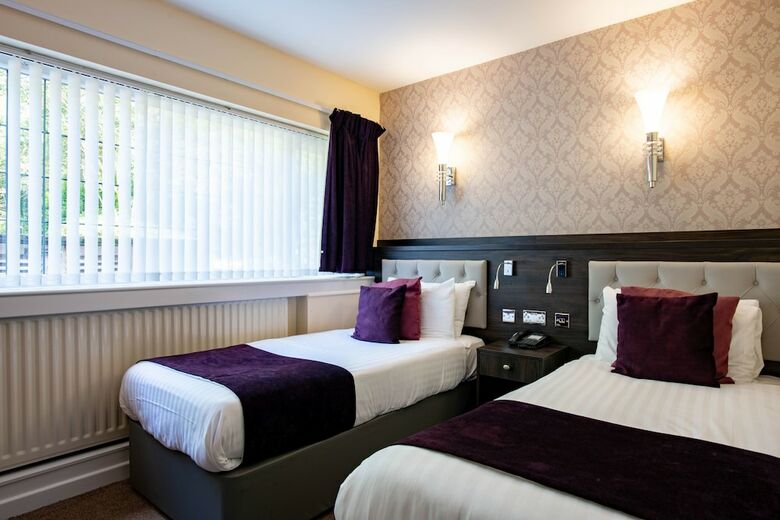 The Southcrest Manor Hotel