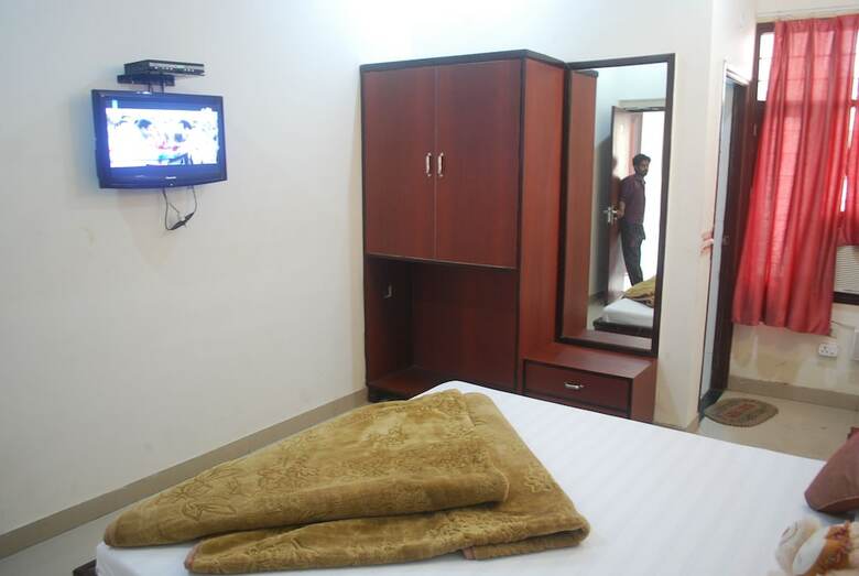 Hotel Gayatri Palace