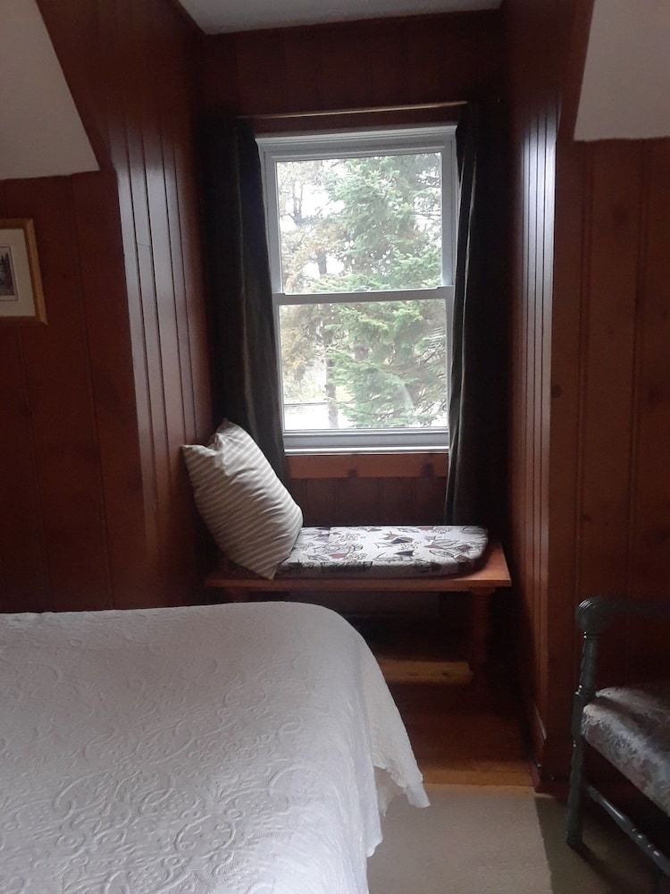 Auberge Bonne Nuit-bonjour Bed & Breakfast