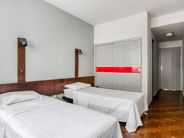 Oyo Cannes Palace Hotel
