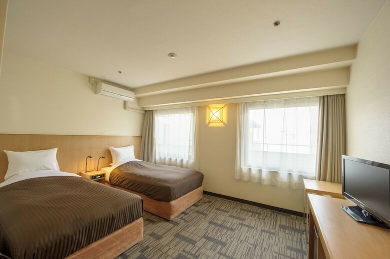Court Hotel Kyoto Shijo