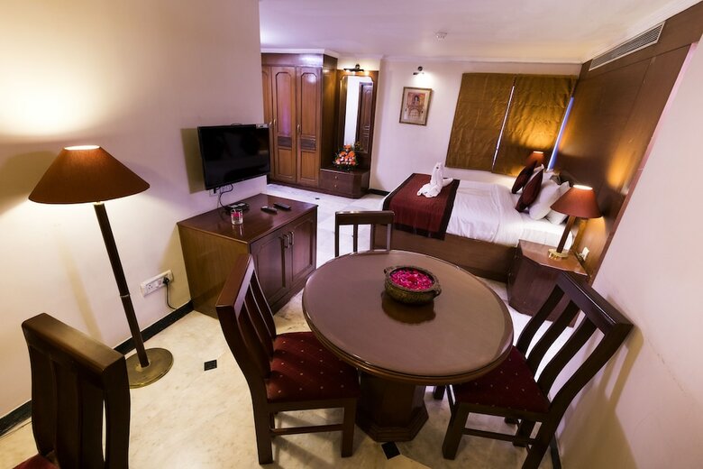 Hotel Grand Residence
