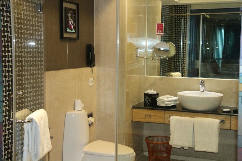 Hotel Ramada By Wyndham Alleppey
