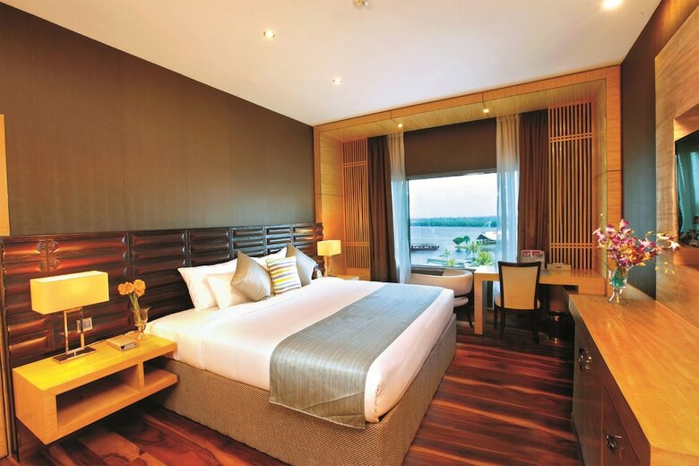 Hotel Ramada By Wyndham Alleppey