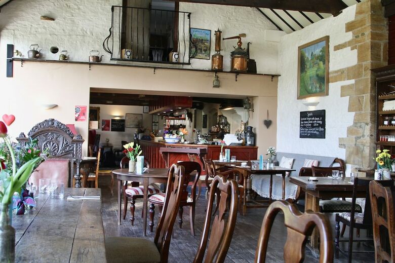 Haselbury Mill Hotel And Restaurant