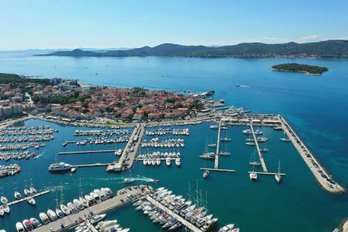 Apartments Vedrana