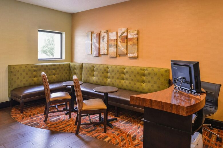 Hotel Hampton Inn Elkhart In