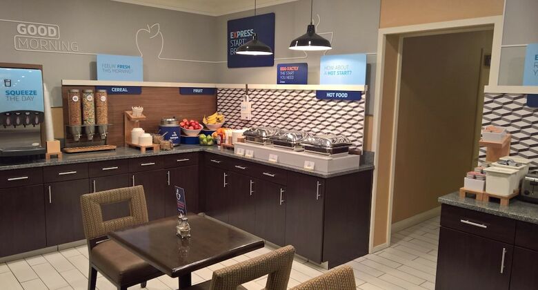 Hotel Holiday Inn Express & Suites Boston - Cambridge