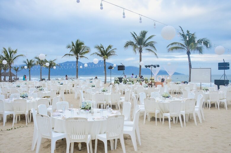 Holiday Beach Danang Hotel & Resort