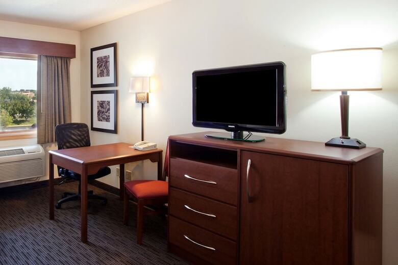 Hotel Americinn By Wyndham Sheboygan