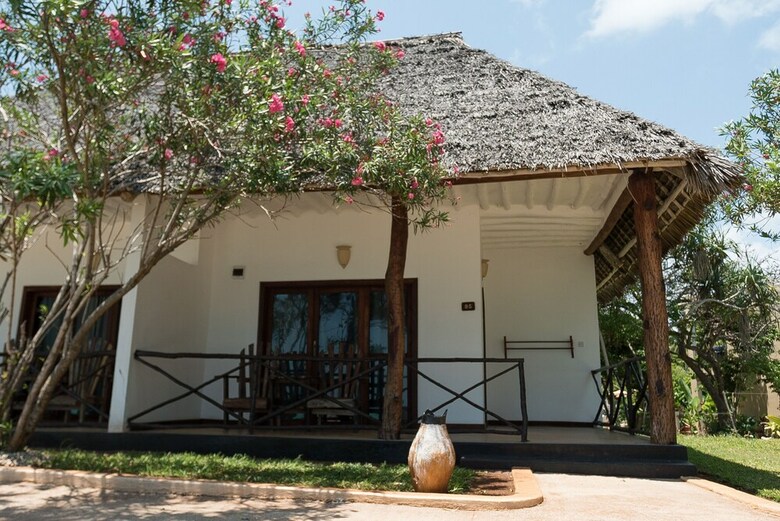 Hotel Reef & Beach Resort