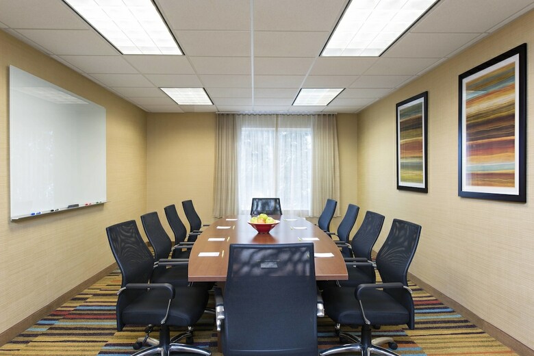 Hotel Fairfield Inn And Suites By Marriott St Charles