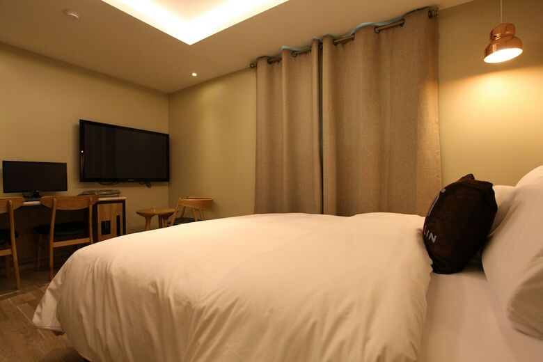 Lin Hotel