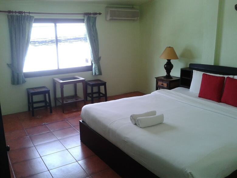 Hotel Baan Kluaymai Guesthouse