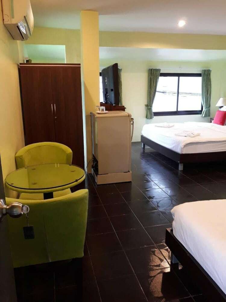 Hotel Baan Kluaymai Guesthouse