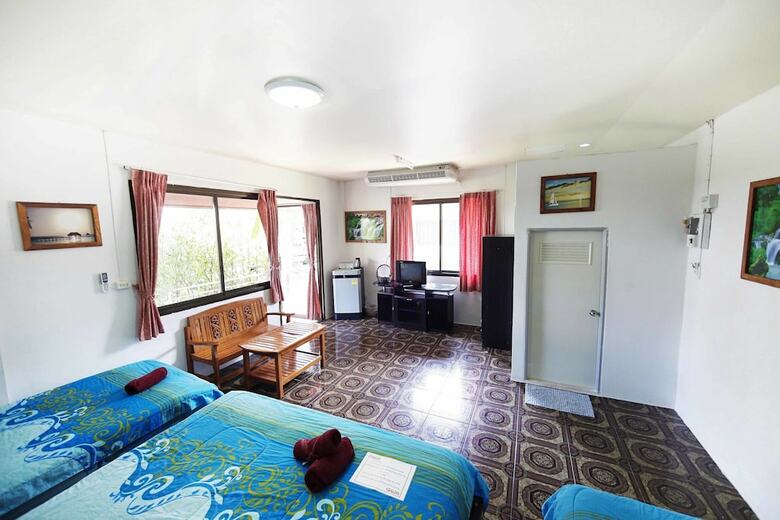 Lotus Friendly Hotel