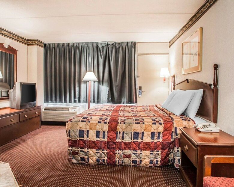 Hotel Rodeway Inn