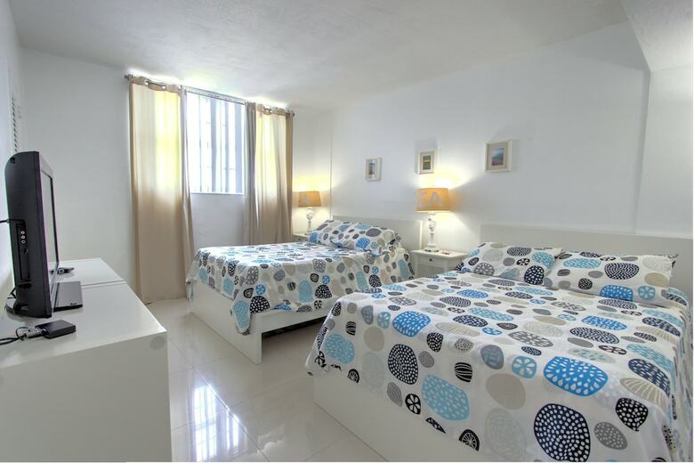 Hollywood Condos