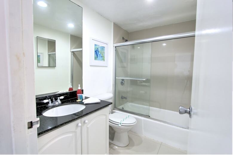 Hollywood Condos