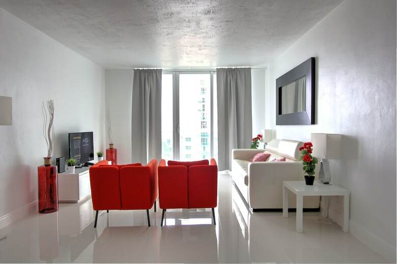 Hollywood Condos