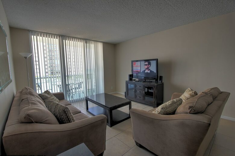 Hollywood Condos