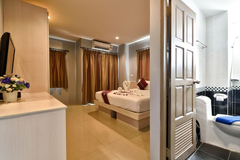 88 Hotel Phuket