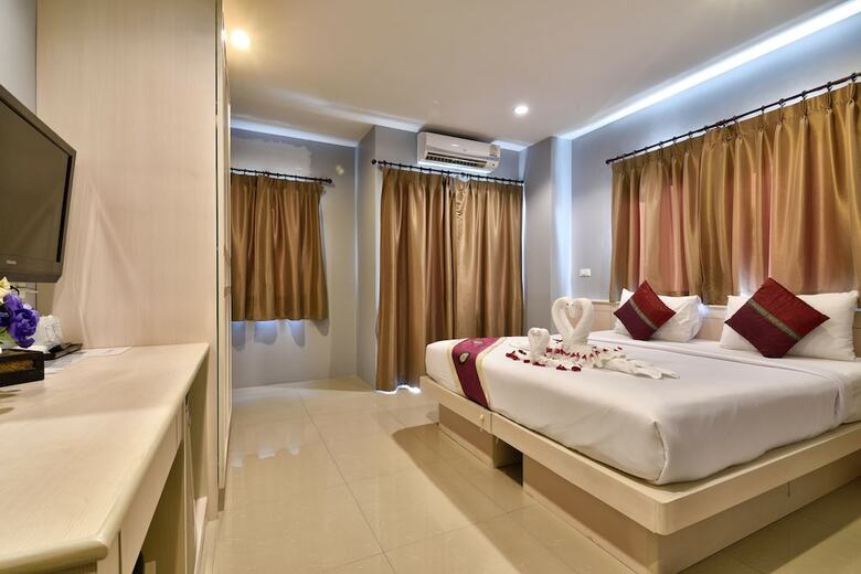 88 Hotel Phuket