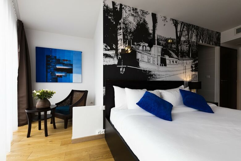 Le Pier Toulouse Hotel