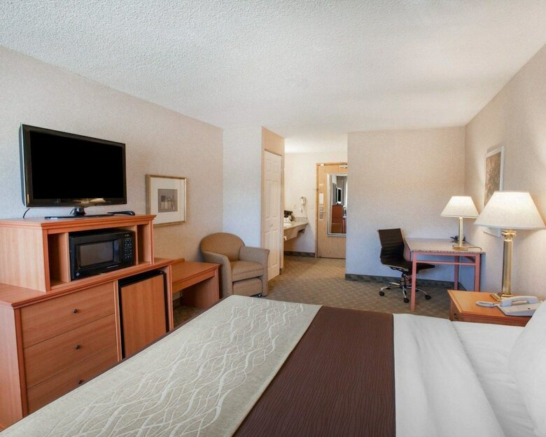 Hotel Comfort Inn